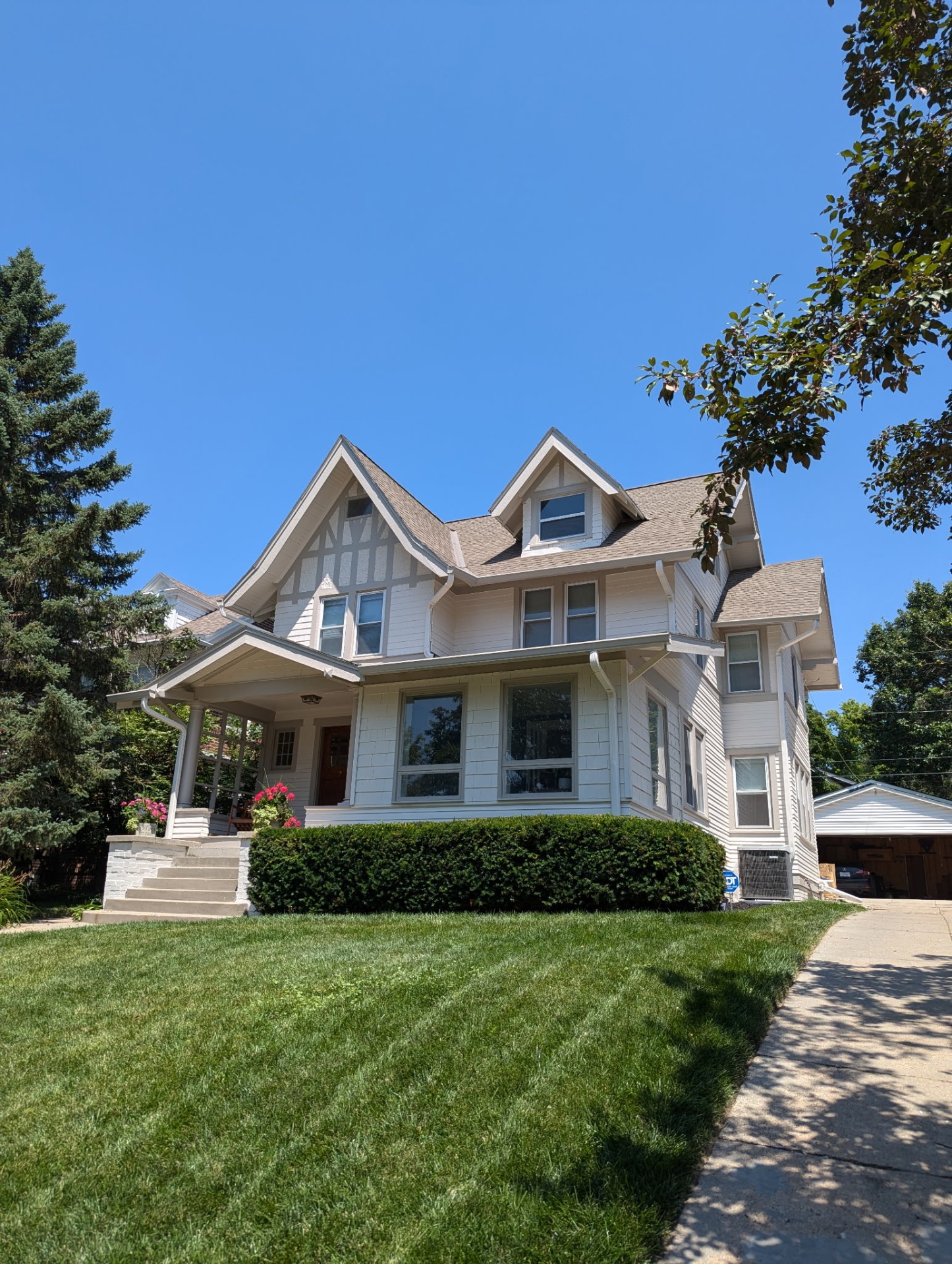 House after painting by Sean Ross Painting